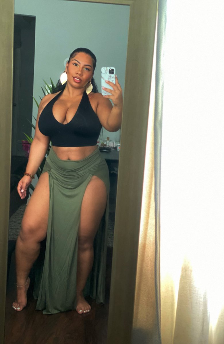 melaninpalace's tweet photo. Thick, look better in person https://t.co/RA5mJVZVyT