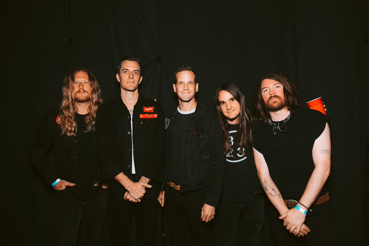themaine tweet picture
