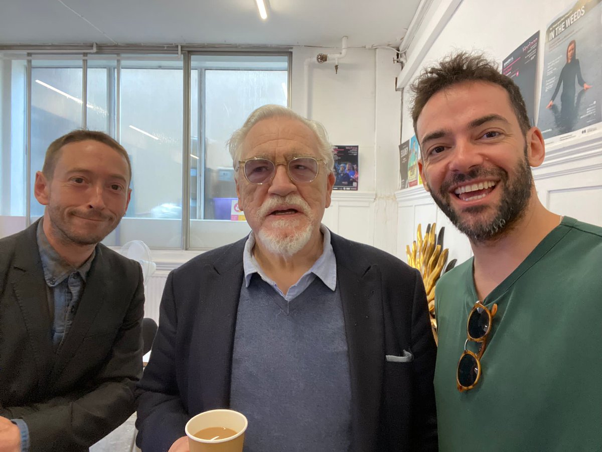 We met up with iconic actor Brian Cox, who played Lovborg in a Royal Theatre production of #Hedda Gabler in 1973.

What an honor!
And he was gracious enough to impart his wisdom on our own Lovborg, Benny (on the left). A true legend 🙏
#EdFringe2022