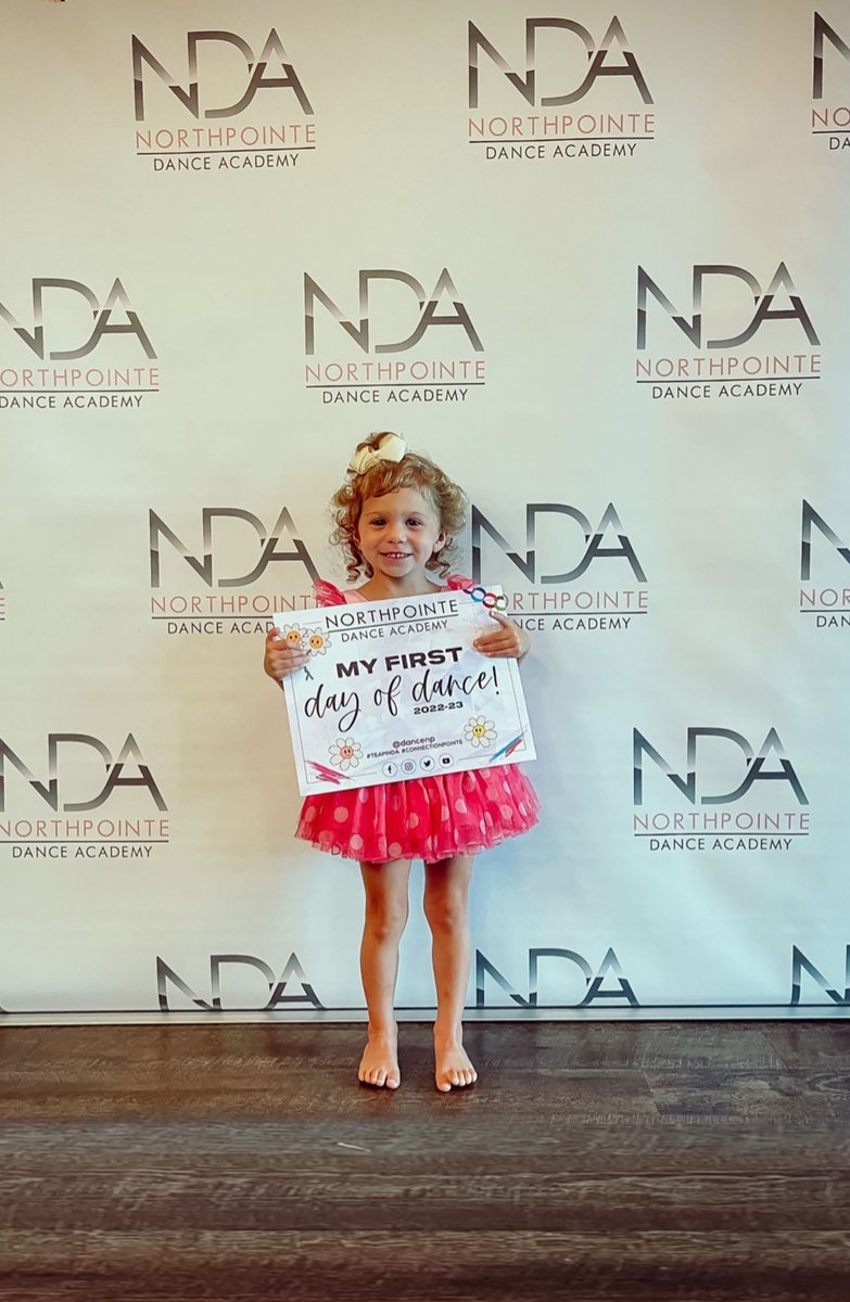 dancenp's tweet photo. The fun is just getting started!
Be sure and stop by our #TeamNDA photo area and grab your First Day of Dance sign for an awesome photo opp!
Don't forget to tag us in your pics so we can share!
#firstdayofdance #dancestudio #ColumbusDanceStudio #ConnectionPointe https://t.co/tKpCZUwUr0