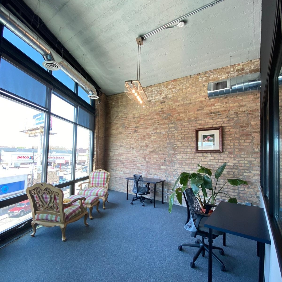 DeskLabsChicago's tweet photo. Built for success and centrally located, DeskLabs invites you to the best Coworking Community in Chicago!

Call (773) 883-3033 or write us at membership@desklabs.com and reimagine work with us today.
⋅
⋅
#desklabs #desklabschicago #coworking #lakeview https://t.co/lBesUrcphM
