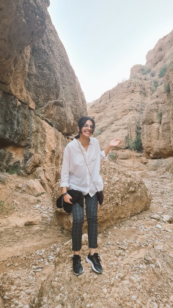 wanderingsara_'s tweet photo. مرداد که کون دنیا رو پاره کردم. https://t.co/JmeCBAagYH
