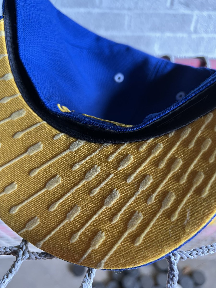 TheSweaternotes's tweet image. #getaheadforthegame #stlarchers #customfitted #gearup #ebay