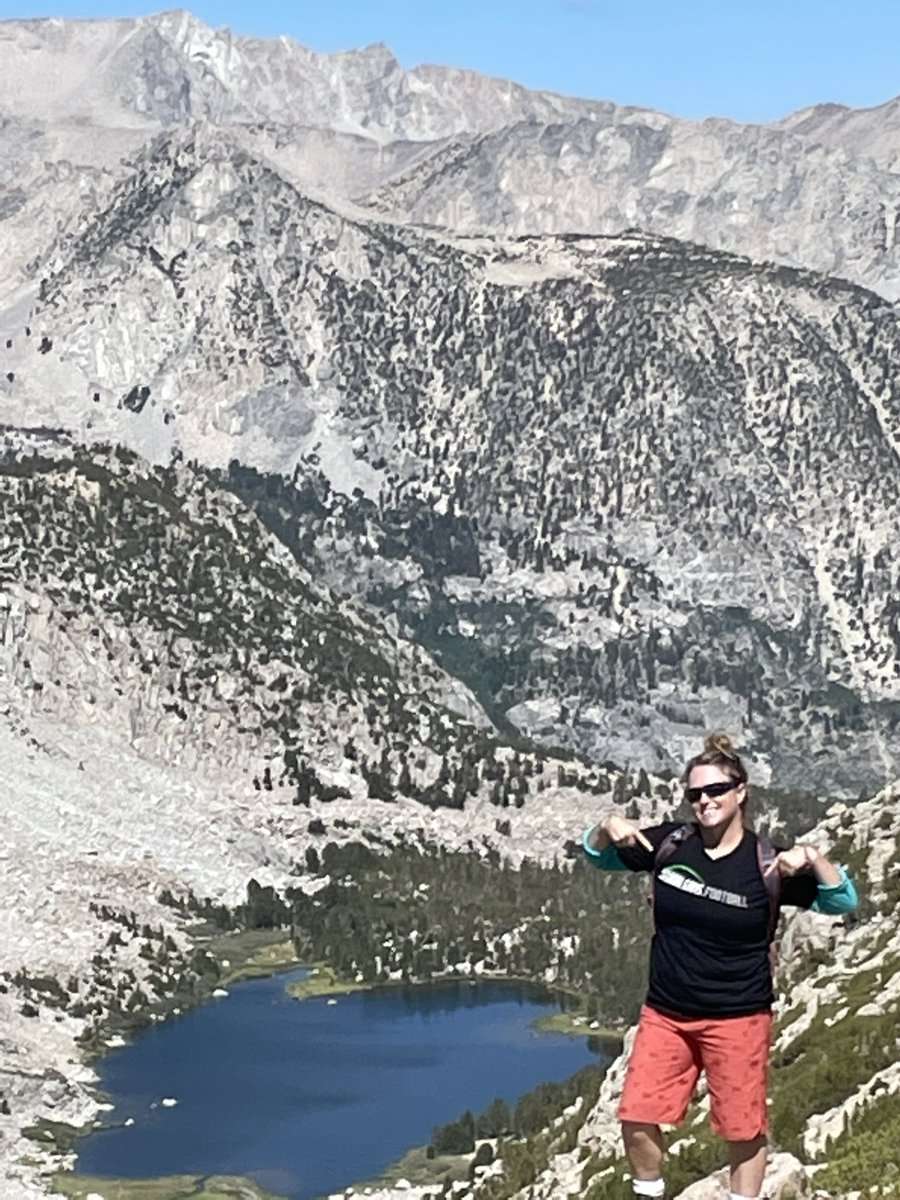 MarshallSeaver's tweet photo. Who Dat at 12,000 feet. @nofnetwork @nick_underhill @KevinWashJr #tablemoutain #tyeelakes https://t.co/UB7qD2xO1r