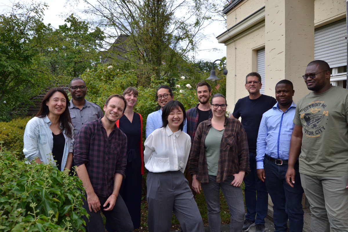 Pole Institute (@poleinstitute) on Twitter photo Atelier d lancement à Berlin, du projet "Mobility Regimes as Pandemic Preparedness and Response: The case of Covid-19". Un projet d recherche sur 4ans avec <a href="/FU_Berlin/">Freie Universität</a>, #PoleInstitute, <a href="/Wits_News/">Wits_News</a> & <a href="/yonsei_u/">Yonsei University</a>. Projet financé par la <a href="/VolkswagenSt/">VolkswagenStiftung</a>.
<a href="/NeneMorisho/">Nene Morisho</a> <a href="/h_dilger/">Hansjörg Dilger (@hdilger.bsky.social)</a> <a href="/JoelBARAKAT/">Joël Baraka Akilimali</a> Atelier d lancement à Berlin, du projet "Mobility Regimes as Pandemic Preparedness and Response: The case of Covid-19". Un projet d recherche sur 4ans avec <a href="/FU_Berlin/">Freie Universität</a>, #PoleInstitute, <a href="/Wits_News/">Wits_News</a> & <a href="/yonsei_u/">Yonsei University</a>. Projet financé par la <a href="/VolkswagenSt/">VolkswagenStiftung</a>.
<a href="/NeneMorisho/">Nene Morisho</a> <a href="/h_dilger/">Hansjörg Dilger (@hdilger.bsky.social)</a> <a href="/JoelBARAKAT/">Joël Baraka Akilimali</a>