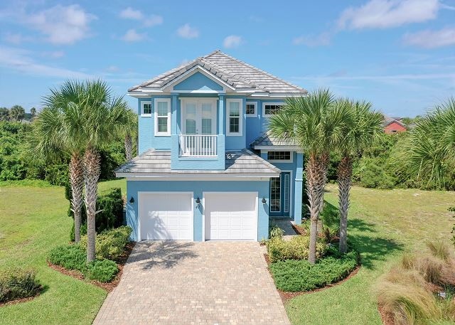 OwnerDirect's tweet photo. Palm Coast, Florida🌴 Boasting an incredible family friendly floor plan, along with three bedroom suites and captivating views, what more could you want just a few steps to the beach. ☀️🍉 https://t.co/HYXv5uMFWD https://t.co/cBPcJBjGfx