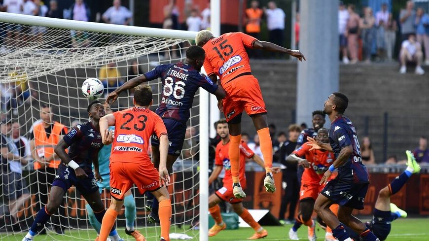 🚀 La célèbre expression "But à Laval" pourrait faire le buzz jusque dans l'espace ! #Mayenne #butalaval <a href="/stadelavallois/">Stade Lavallois</a> <a href="/ThierryRUFFAT/">RUFFAT thierry</a> <a href="/FFLose/">Fédé 🇫🇷 de la Lose</a> <a href="/Arkunir/">Arkunir</a> 
➡️ l.francebleu.fr/ERd8