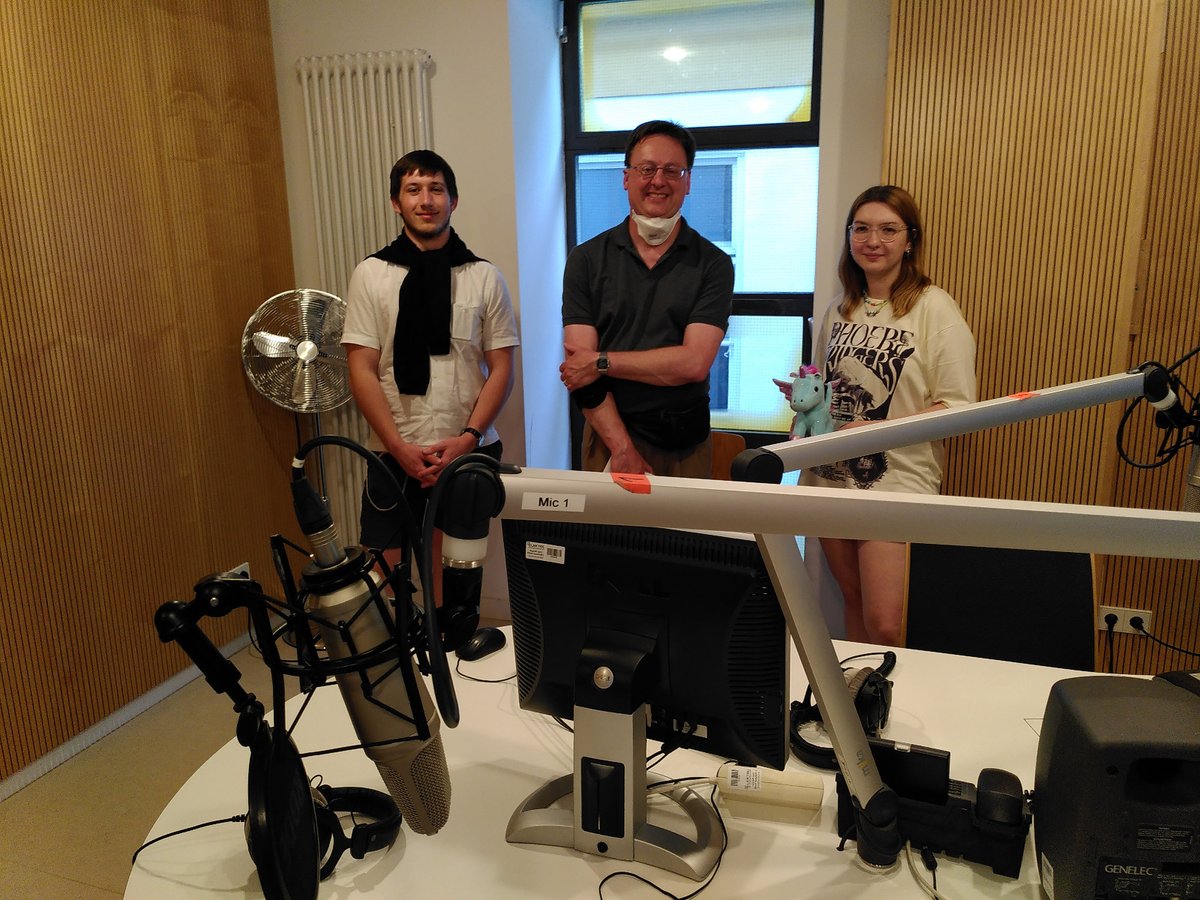 Radio Pegasus (@radiopegasus) on Twitter photo Mitte Juli hat <a href="/KGrieves/">Kevin Grieves</a> unsere Studios und unsere wöchentliche Redaktionssitzung besucht und von seinem Uniradio an der Whitworth University erzählt. Unsere Kolleg:innen bei <a href="/WhitworthFM/">Whitworth.FM</a> senden regelmäßig live per Internetradio, hört gerne mal rein! Danke für den Besuch! Mitte Juli hat <a href="/KGrieves/">Kevin Grieves</a> unsere Studios und unsere wöchentliche Redaktionssitzung besucht und von seinem Uniradio an der Whitworth University erzählt. Unsere Kolleg:innen bei <a href="/WhitworthFM/">Whitworth.FM</a> senden regelmäßig live per Internetradio, hört gerne mal rein! Danke für den Besuch!