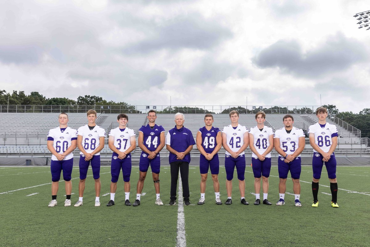 UNAFootball's tweet photo. Special Teams 🦁🏈 https://t.co/HS9ekQRsPn