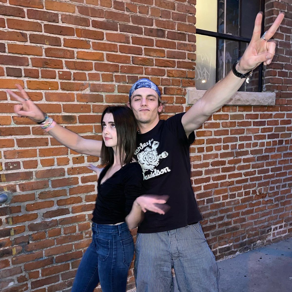 lauramarano's tweet photo. Seeing @RossLynch always makes me very happy 😫 go see @thedriverera on tour and stream Malibu!!!!! https://t.co/YDt4LjJKO8
