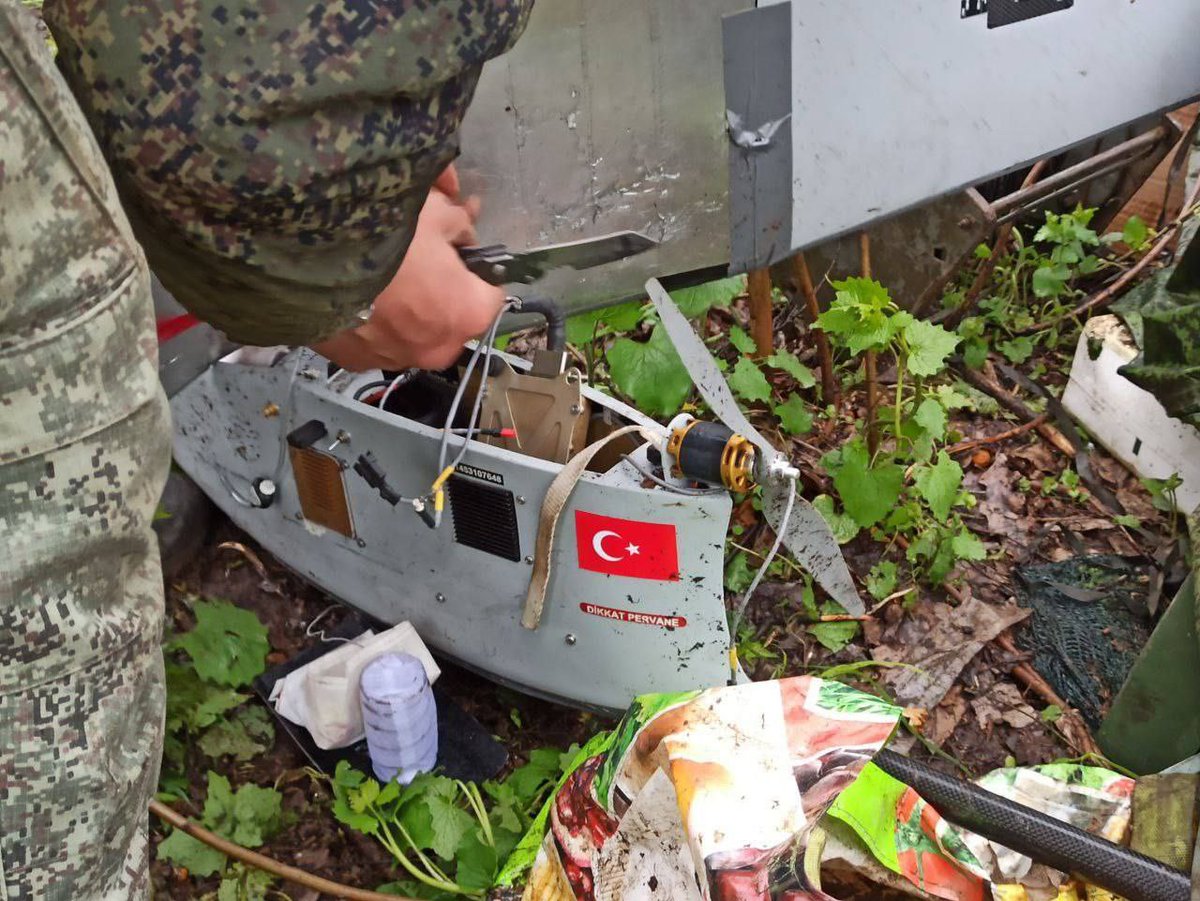 PolymarketIntel's tweet photo. #Ukraine: A Ukrainian Bayraktar Mini reconnaissance UAV was shot down by the Russian army. 
24 of these drones were given to the Ukrainian forces for free in the early stages of the invasion - and this is the first documented loss. https://t.co/02PMKJaLiC