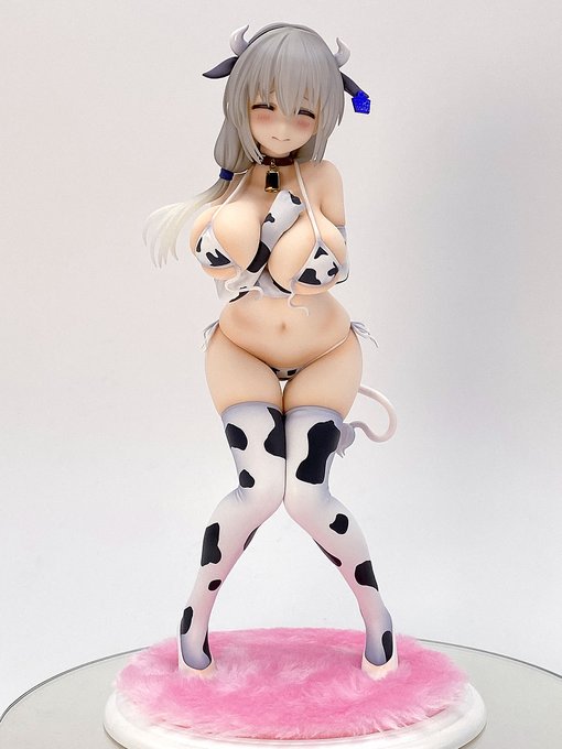 【フィギュア紹介】宇崎 月(牛柄ビキニ)
『宇崎ちゃんは遊びたい!』宇崎ママこと宇崎月が
乳牛コスプレしたフィギュアです。
物腰柔らかな大人の女性は良いものです! 
