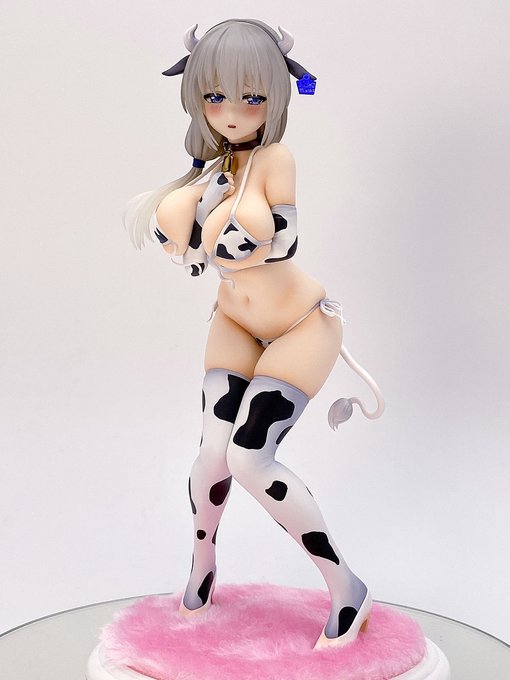 目を開いた困り顔の表情に差し替えが可能です。
こちらも大変そそります。
これでアダルトフィギュアじゃないなんて
すごい時代がやってきたと思うのでした。 