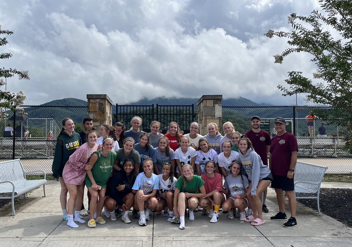 LadyGatorsGHS's tweet photo. Lady Gators make it back from Gatlinburg with 2 resilient wins.

Thank you to our driver, Tina, from Wise Coaches for keeping us safe and playing your pregame mixtape on gamedays.

Thank you parents for your support all weekend!

#GOWOOD! 🐊 #FARPLG https://t.co/5MpYSTvXtv