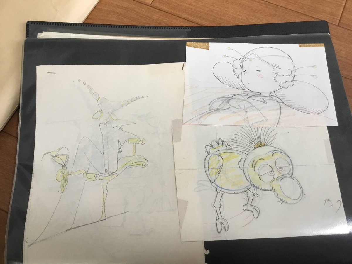 お盆期間に整理したグリム童話 #金の鳥 関連資料。直筆のキャラ表がないかと期待しましたが・・少量でほぼコピーでした。コピーでも経年劣化で線が薄くなっているものが多かったです。酔っ払い鳥のラフ原画等は一部残ってました。
#大橋学
#manabuohashi 