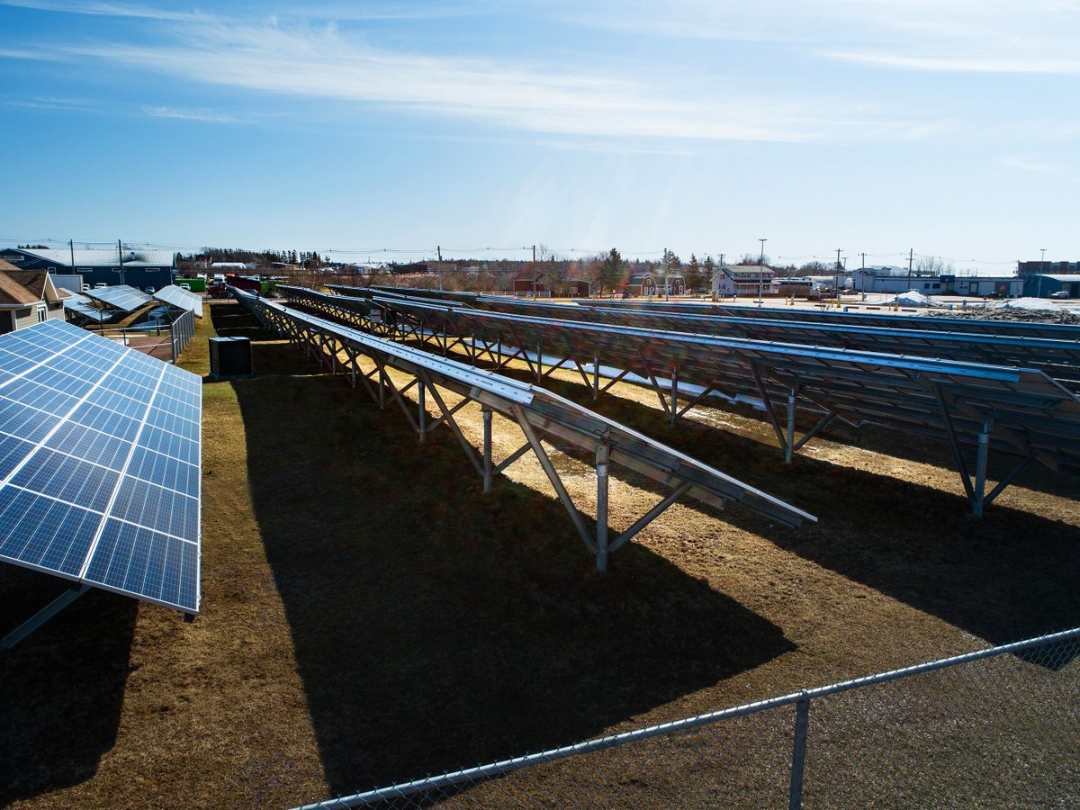 SummersideBiz's tweet photo. The #PEI #renewable energy revolution is underway, and @summersidePEI is leading it! Its #Sunbank project is almost done, and once it's finished, it will generate 65% of Summerside's #energy locally! Read more about it: https://t.co/wKZZ5xVU0M @ACOACanada @Innovation_PEI @bdc_ca https://t.co/Tgth9k4UTp