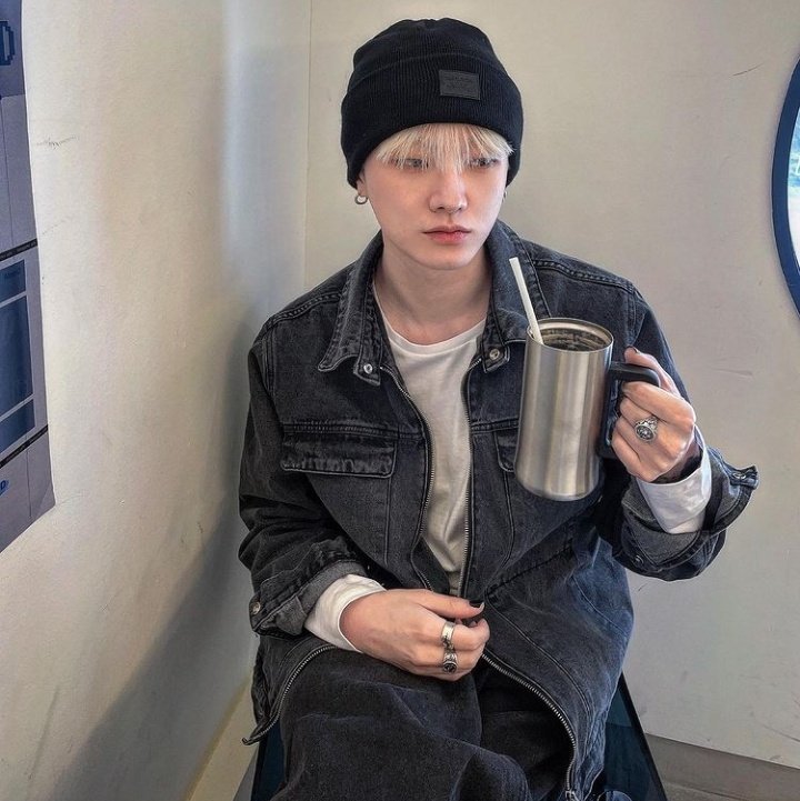 dhssource's tweet image. #한세 #빅톤