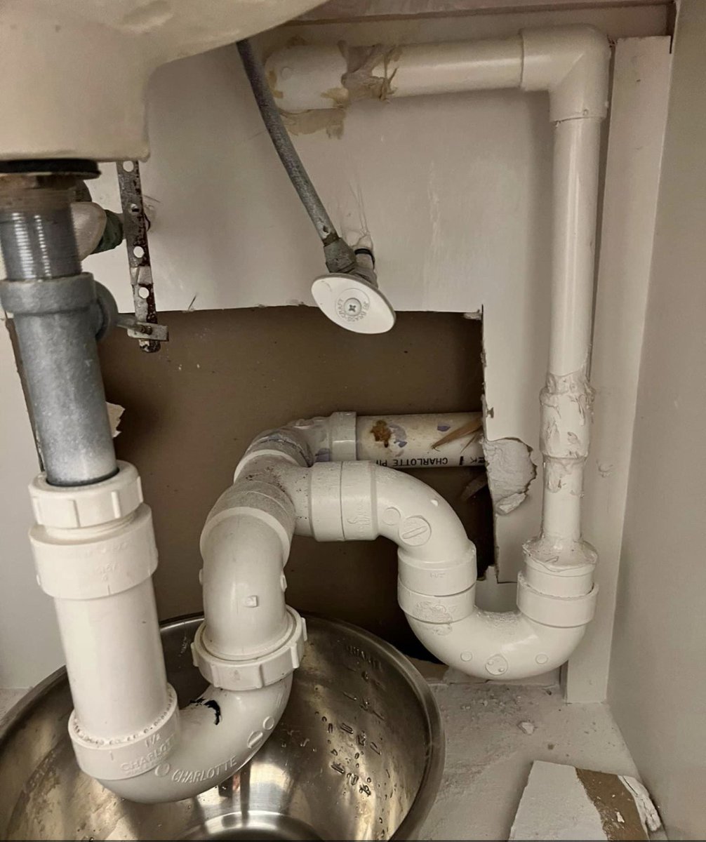 americanplbgla's tweet image. Another wannabe plumber fail causing the homeowner to pay twice!
Call American Plumbing for all or your plumbing repair needs!
#videopipeinspection / #backflowcertification / #AllLivesMatter / #onlycountlegalvotes / #HappySunday / #TruthSocial / #@tjoetheplumber / #Anotherfail