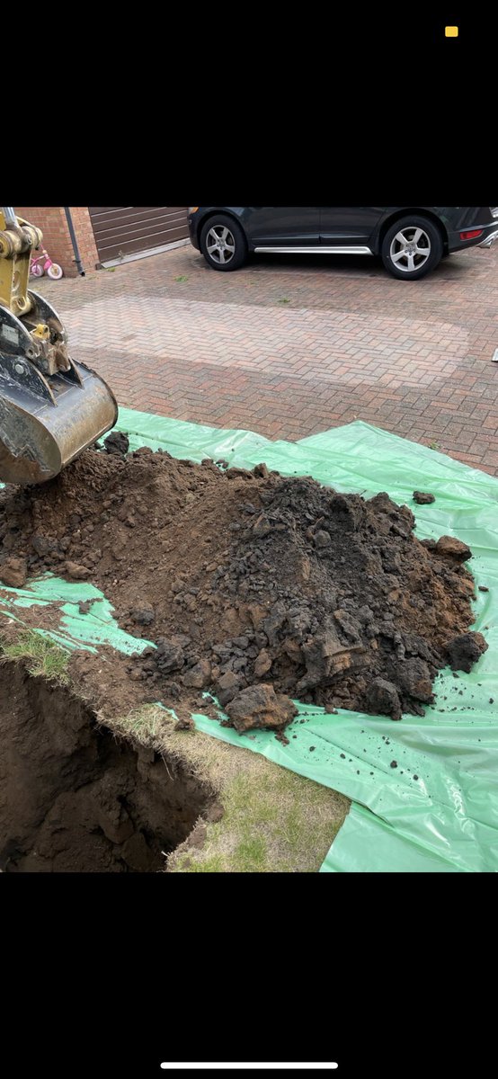 Evolvegeo_env's tweet photo. Nice tidy domestic project in North Lincs to kick us off in this busy week. @Evolvegeo_env @paulbevolve @paulhevolve
Some great projects coming forward in the next couple of months
#groundinvestigation #geoenvironmental #eastmidlands #propertyandconstruction https://t.co/CUPZrw2zpg