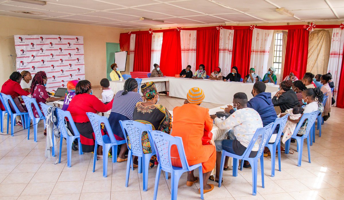 Badili_A's tweet photo. We are keen on strengthening #chamawomen ‘s ability to effectively respond to the needs of #GBV survivors within their chamas as most cases never get reported to formal authorities. Thanks to the support from @oxfamkenya and their supportive team @dinabob @AdhochDennises 4/4. https://t.co/jzbK8awaWt