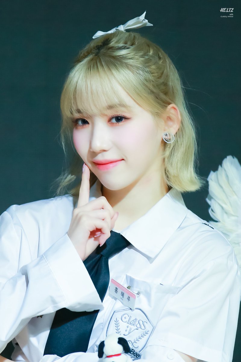 HELIZ_CLIKEY's tweet photo. 220521 

앞으로도 많이 웃자😆
혜주야 사랑해❤️❤️💝

#혜주 #홍혜주 #HYEJU #HONGHYEJU
#클라씨 #CLASSy @M25_CLASSy
#CLASSISOVER #셧다운 #SHUTDOWN https://t.co/yzd3fZ7Z1g