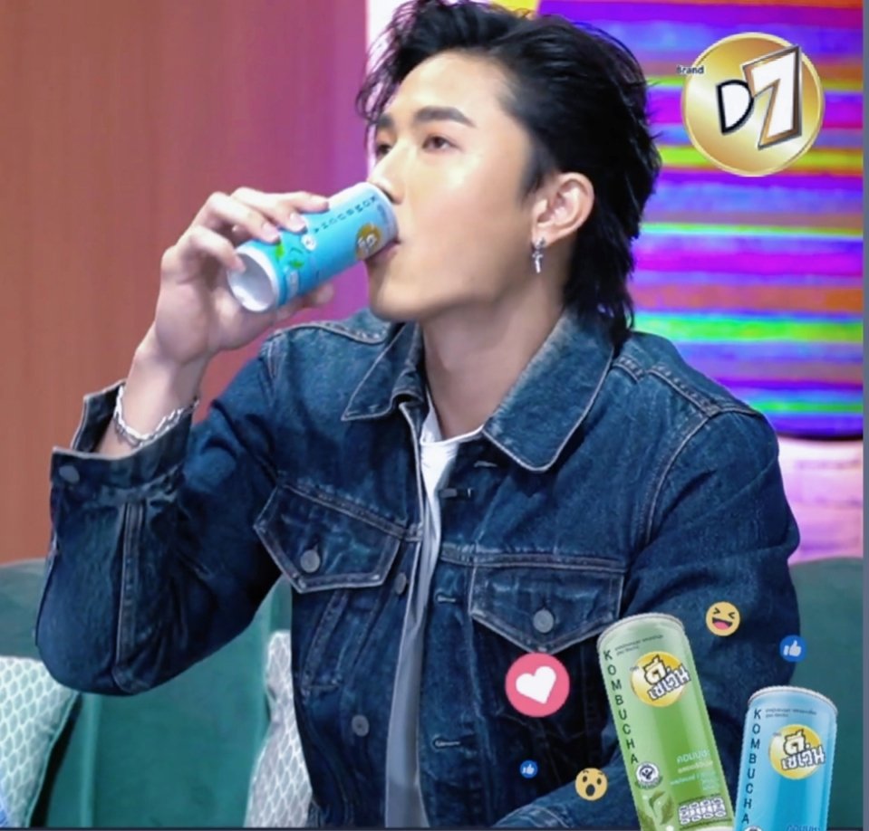Today's JJ is also full of handsome. What a sharp jaw line!
5555🤣🤣
#7DThailand
#2jkhunchalach
#พิเศษกับD7x2JUS