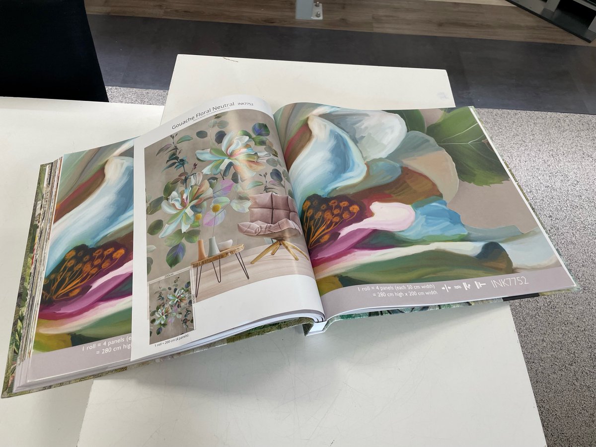 VerhoevenVerf's tweet photo. Dit lijkt een prachtig schilderij, maar blijkt eigenlijk gewoon een behang te zijn! 
Deze en veel meer wallpaints zijn allemaal onderdeel van onze collectie behang. #behang #interieur https://t.co/h04B5zmmpa