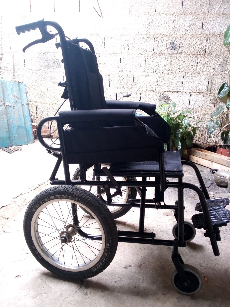 CesarHe009's tweet photo. De ser un viejo cuadro en #drtaller lo convertimos en coche ortopedico para niño con parálisis cerebral.

Somos especialistas en reparación acondicionamiento, reparación en sillas de ruedas.

En dr creemos tu movilidad sin importar tu #discapacidad https://t.co/H1INHjFJZ5