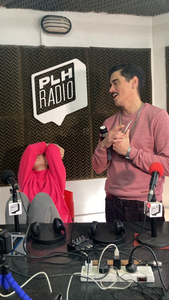 #AHORA Hacemos #ApepeRadio hasta las 12 hs con la conducción de <a href="/jbaridonok/">Joaquin Baridon</a> y <a href="/breghiberti/">Brenda Ghiberti</a>

📻 <a href="/PLHradio/">PLH Radio</a>
 Miranos en vivo acá: youtu.be/IuNzB-PSYaY