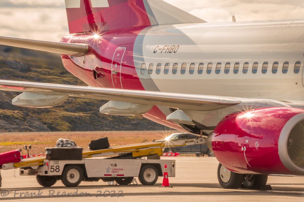 FrankReardon1's tweet photo. The Belt Loader taking bags off a @Boeing 737-7CT with Reg: #CFHBO by @CanadianNorth on AUG.19.2022 #YFBSpotters #YFB #B737 https://t.co/9EdjXdGvUW