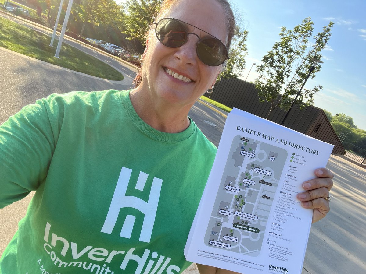 LiseFreking's tweet photo. Welcome Inver Hills students! It’s a great day to start fall semester classes. Dogs &amp; donuts at 10 am! @inverhillscc https://t.co/wFq5mCiTz1