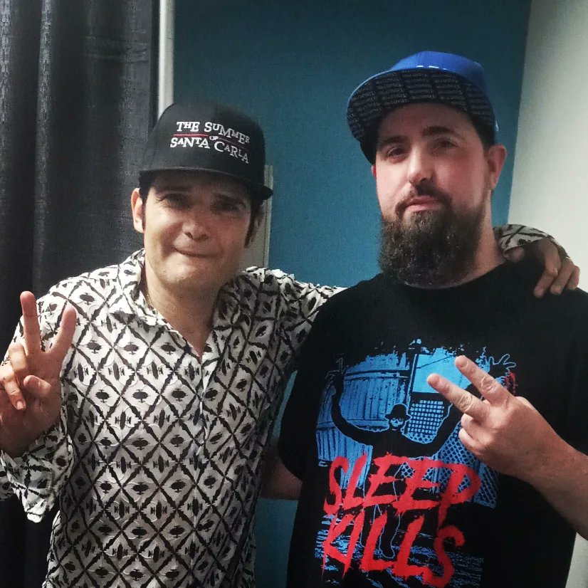 DLovegore's tweet photo. Met Corey Feldman aka Edgar Frog! He's a humble gentleman. It was great to meet him!
#Coreyfeldman #thelostboys #Edgarfrog #horrorcommunity #summerofsantacarla @Corey_Feldman https://t.co/OjuzmwbgnT