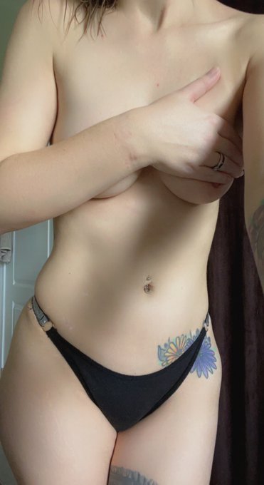 Want to see more NSFW content check put my only fans. I am a sexy milf who does solo and couples content