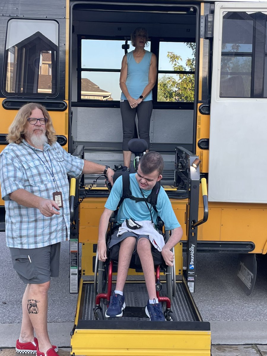 MandySLynch's tweet photo. The school year is just better when you get to start and end your day with your favorite bus driver &amp; aide! #NKC1stDay https://t.co/g70JioZ7Ue