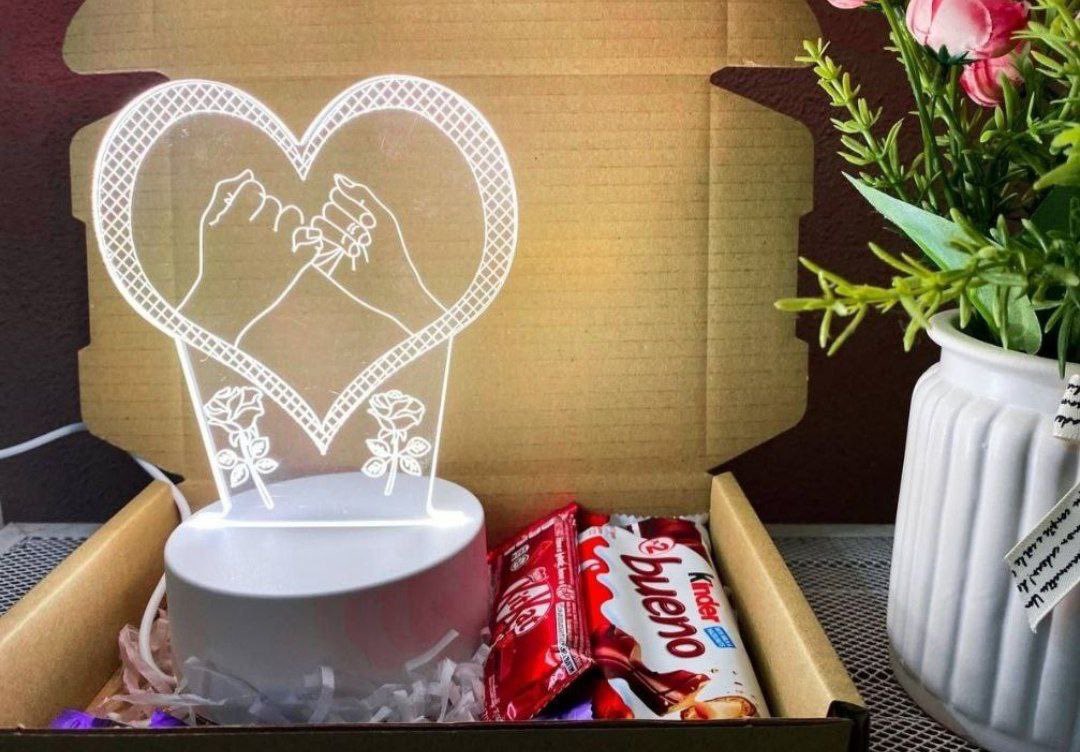 theiceraf's tweet photo. Sending you this 3D lamp just to check on you and to make sure you have a good sleep 😇

Praying God takes extra special taking care of you ✨ https://t.co/bWU7GXhpBK