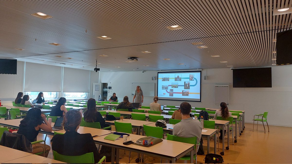 carinestroet's tweet photo. The Gender in Research workshop has started! Caroline Verhage &amp; Annemiek Hutten of @vrouwenhartnl share their impressive patient stories with the participants of this joint intensive @ZonMw @ErasmusMC summer school on sex and gender in health and research https://t.co/HSNUn6GcmI