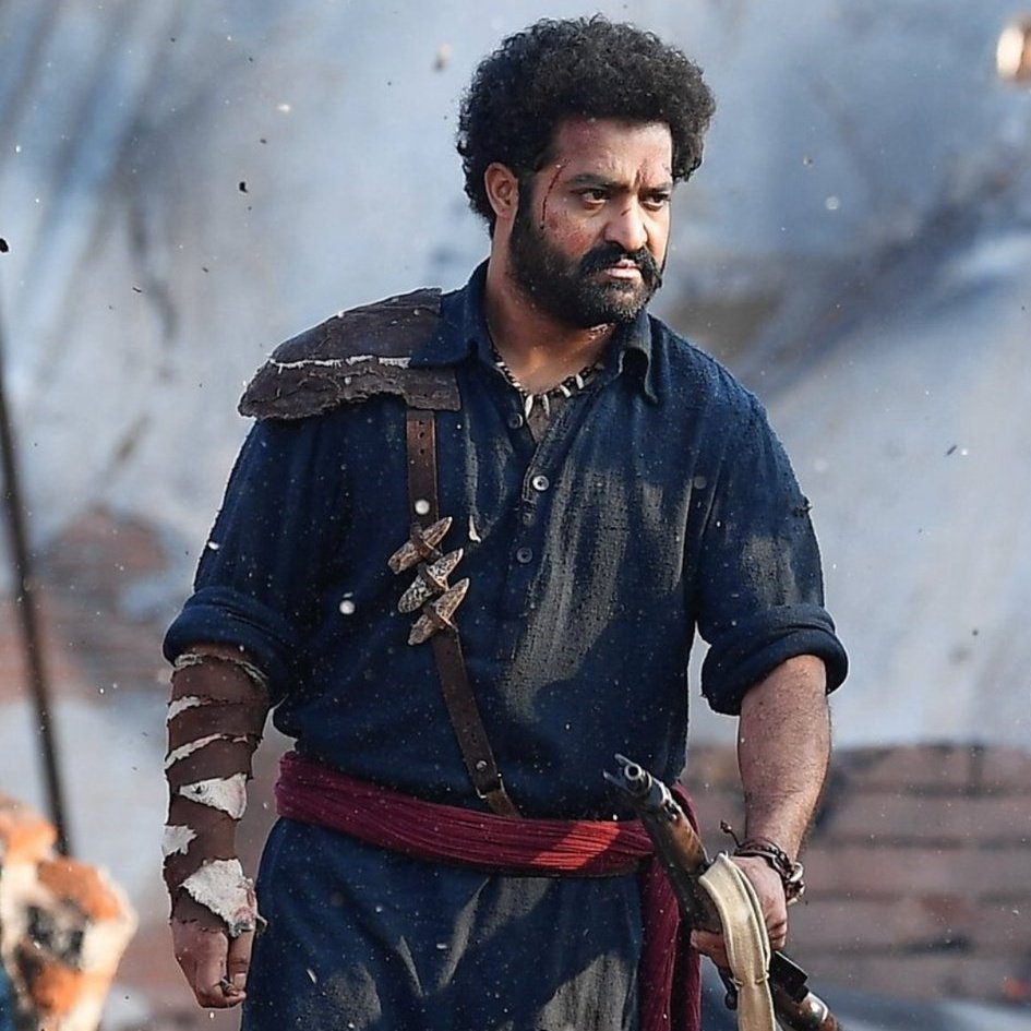 Who is the Real Pan India Star ? 

        RT #Prabhas                  Like #JrNTR