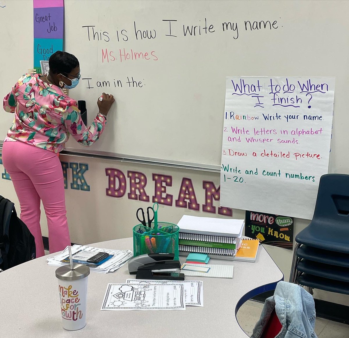 FriendshipPCS's tweet photo. Happy #firstdayofschool☺📚✏📏
It feels so good to be back!
#friendshippcs
Tag us in your first day photos using #FirstDayatFPCS!📸 https://t.co/CwPYTWaO2w