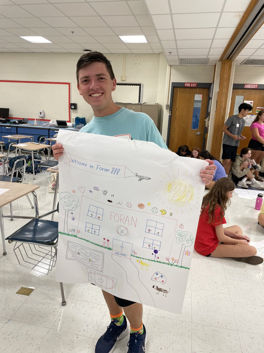 ManeStMirror's tweet photo. Weโre backkkkkkk and better than ever - starting Natural Helpers training and getting ready for our freshmen on Wednesday โค๏ธ๐๐๐ผ welcome to THE PRIDE ๐ฏ๐ #teamwork #naturalhelpers https://t.co/3QVCYwT0VH