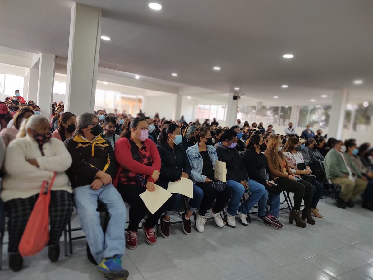 161EPO's tweet photo. La EPO161, inicia el ciclo escolar 2022-2023 con reunión del director con padres de familia de alumnos de nuevo ingreso. @Bg48Supervision
@geramonro05
@israeljeronimol
@HectorUlisesCG1
@NoeOrtegaCamac1
@alfredodelmazo
@dbg_epoem https://t.co/V49xsHDEPm