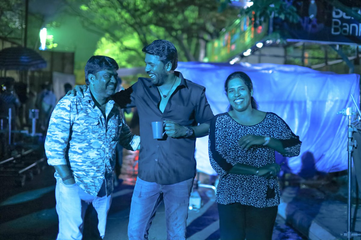 vamsikaka's tweet photo. Beautiful Memories from Stirring #NeeloUnna song Shoot ❤️🔥
Here are few Working Stills 📸
▶️ https://t.co/zpMGTlbVOt
#Kalapuram In Cinemas August 26th
#KalapuramOnAug26
@Karunafilmmaker
@satyamrajesh2 @kaashima_rafi
@PoonachaSancho @chitramcnu @zeestudios_ @zeemusicsouth https://t.co/rnTjMIDtRy