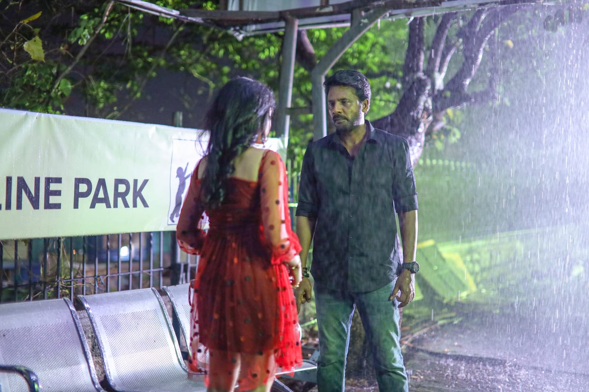 vamsikaka's tweet photo. Beautiful Memories from Stirring #NeeloUnna song Shoot ❤️🔥
Here are few Working Stills 📸
▶️ https://t.co/zpMGTlbVOt
#Kalapuram In Cinemas August 26th
#KalapuramOnAug26
@Karunafilmmaker
@satyamrajesh2 @kaashima_rafi
@PoonachaSancho @chitramcnu @zeestudios_ @zeemusicsouth https://t.co/rnTjMIDtRy