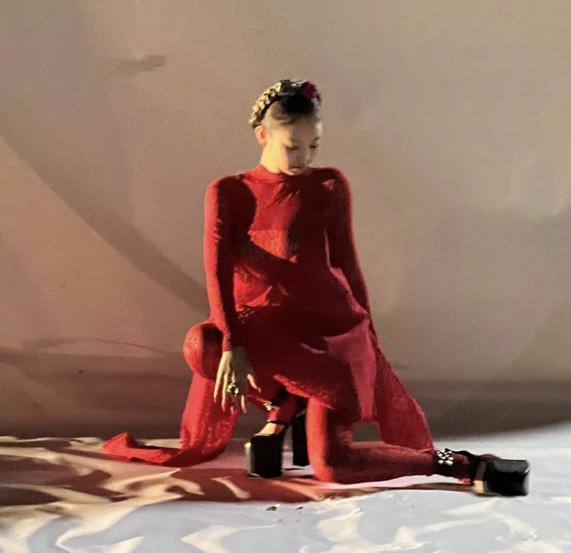 ِ (@jenlooks) on Twitter photo 