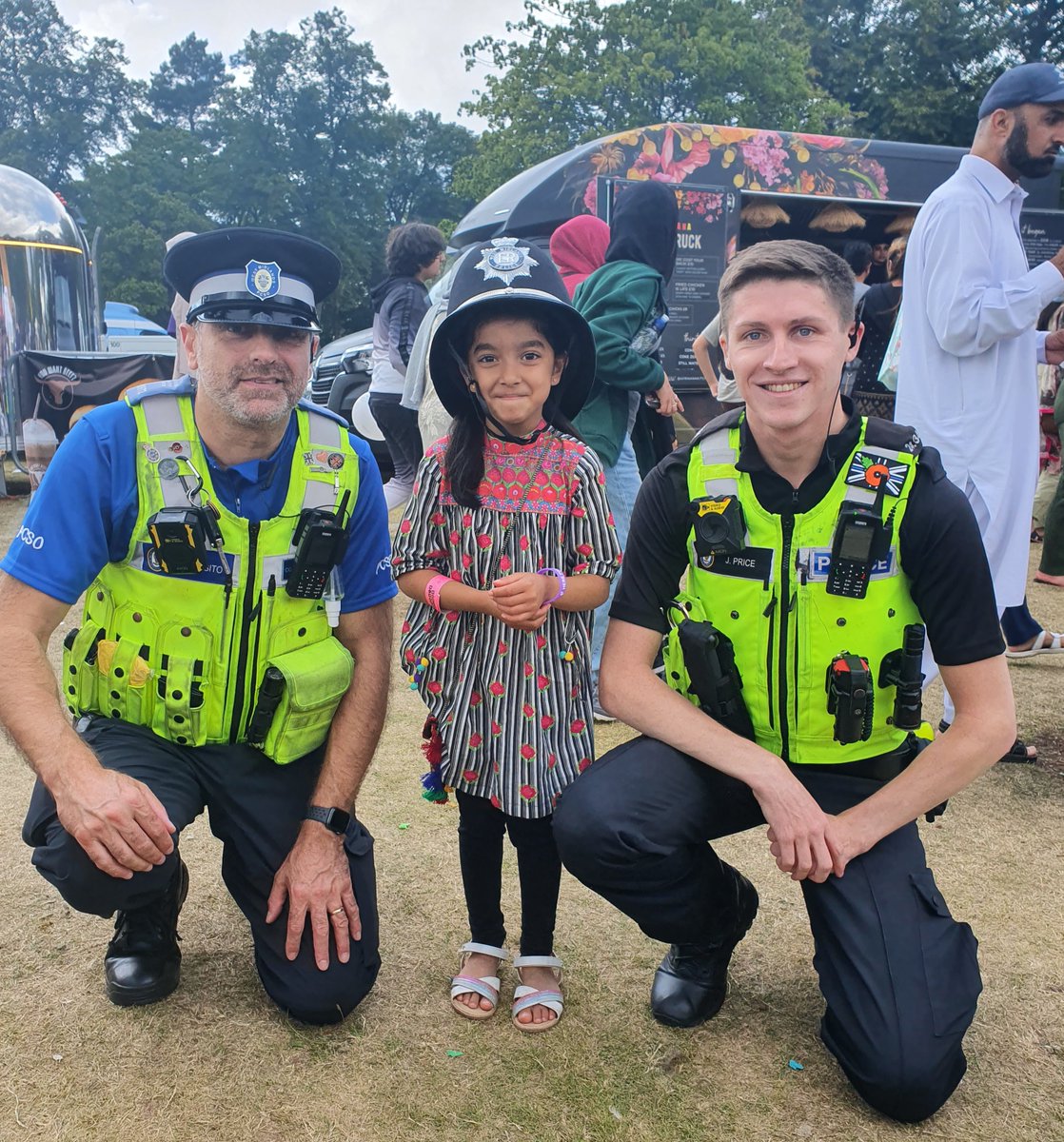 HallGreenWMP's tweet photo. Yesterday officers conducted patrols at the Big Johns Birmingham Mela held in Cannon Hill Park. We also got to meet some of our biggest fans who were very excited to have their pictures taken with our officers.
#thisworkmatters #WMPFamily @WMPolice @NKirkpatrickWMP @JobsWMP https://t.co/miSveEsG5y