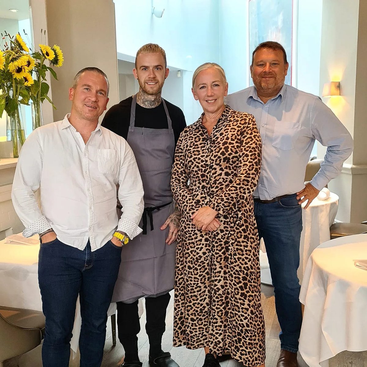 Blue Apple Catering (@blueapplebunch) on Twitter photo We're delighted to announce our new partnership with Chef Ben Murphy <a href="/benchef123/">Ben Murphy</a> who will be working alongside Blue Apple in holding extra special client events and helping to train and develop our amazing teams. We're excited to get started! #welcomeben
blueapplecatering.co.uk/post/blue-appl… We're delighted to announce our new partnership with Chef Ben Murphy <a href="/benchef123/">Ben Murphy</a> who will be working alongside Blue Apple in holding extra special client events and helping to train and develop our amazing teams. We're excited to get started! #welcomeben
blueapplecatering.co.uk/post/blue-appl…