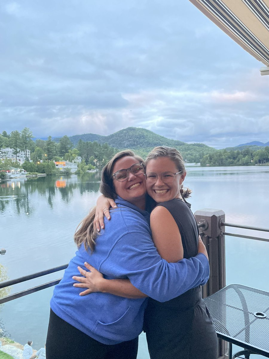 imagault's tweet image. There is nothing like having your cheek smushed up against your best friends cheek smiling for a pic. Nothing like it.