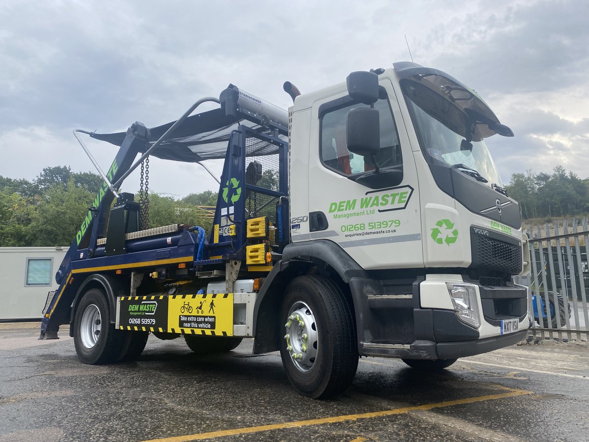 transcover's tweet photo. Another V-Cover Sheeting System fitted on-site!

Thanks to asbestos specialists Dem Waste Management for visiting us.

If interested in this system, visit our website here... https://t.co/l1A3JjAoZh

#VCover #WasteManagement #SkipLoader #Systems https://t.co/hz5VSjNdHk