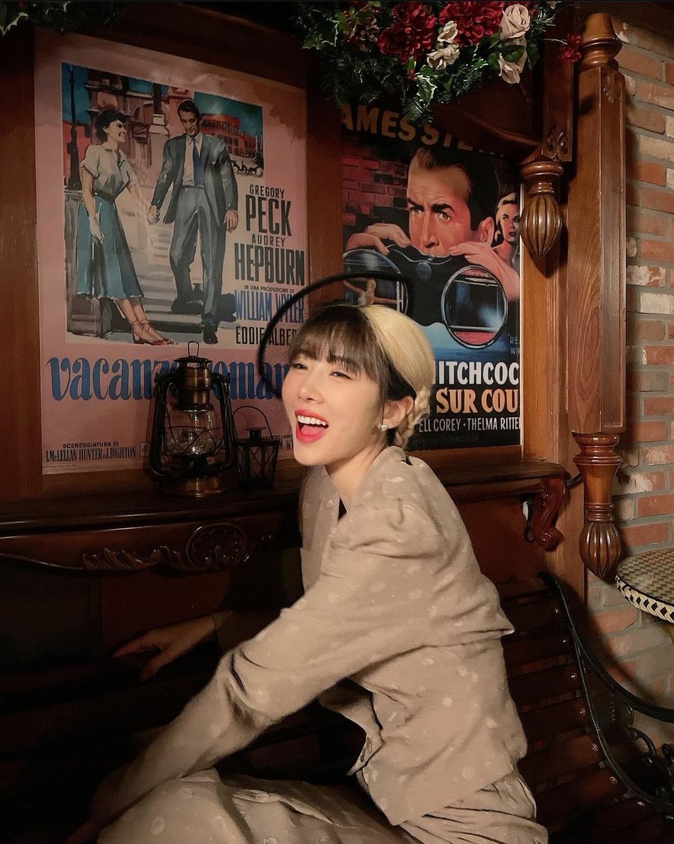 dcinsta_UP's tweet photo. 🐶 Yoohyeon Instagram Up 📷

' 길고 긴 작업과 신기한 첫 솔로송
First song ever that i wrote by my self.
Check it out on youtube if u haven’t watched yet 😏' 

#드림캐쳐 #Dreamcatcher #Yoohyeon https://t.co/z9IhfEVY8I