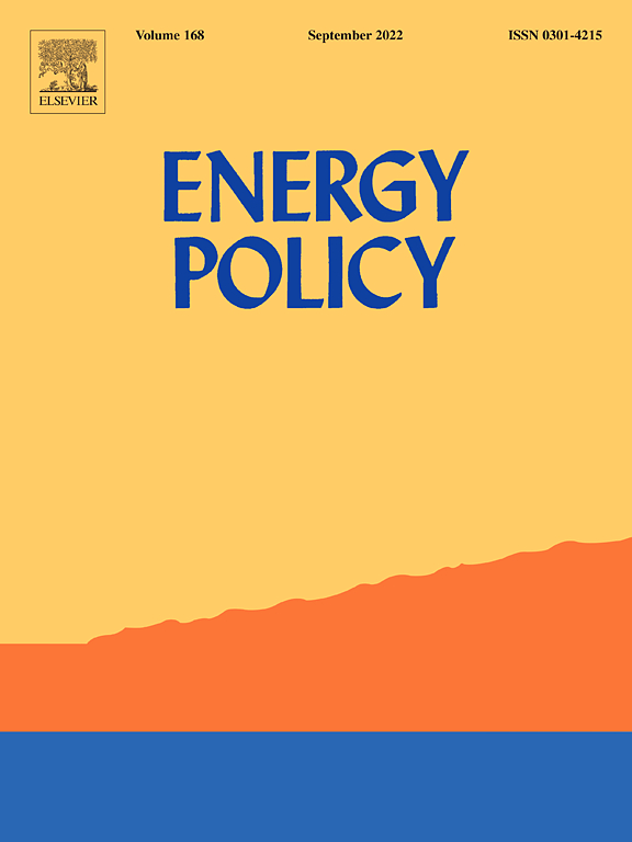 EmpowerMed through @focus is co-author of the article "Energy poverty &amp; emerging debates: Beyond the traditional triangle of energy poverty drivers", published in <a href="/EnergyPolicyLi1/">Energy Policy Literature</a>  #Justenergytransition #Policyanalysis #EnergyClimatePolicies 🇪🇺
🔓authors.elsevier.com/c/1fbvY14YGglo…