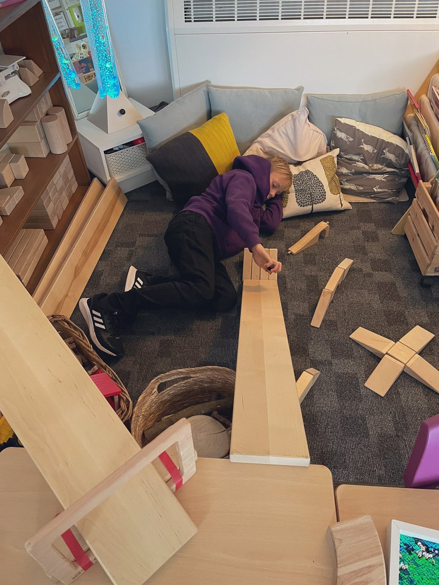 BoghallPSch's tweet photo. Starting our week out with #MindfulnessMonday 🧘 in The Trust Room for our Cucumber Club🥒we could choose which activity would help us to focus our mind for the week ahead💜crafts, tech time & building a skatepark! @WL_Equity @nurtureuktweets @Place2Be #NurtureGroup #LifeSkills https://t.co/zr2HZ1zKFH
